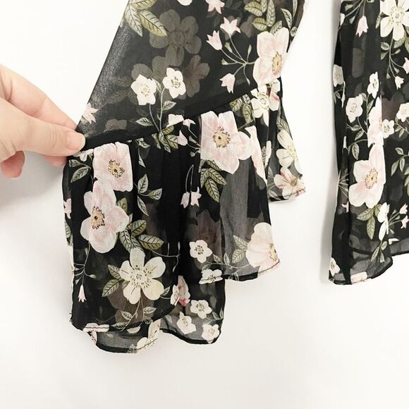 New Look Sheer Floral Bell Sleeve Blouse Size 10 - Picture 3 of 7